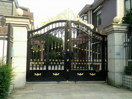 庭院鋁藝大門定制需要注意的幾個(gè)方面