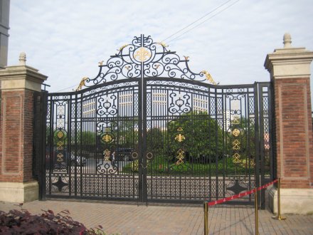 鐵藝大門的保養鐵藝大門如何選購