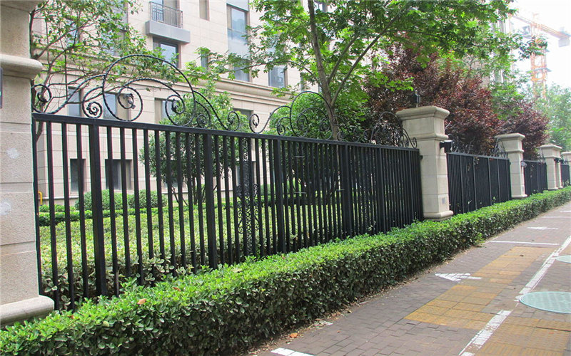 圍墻護欄鐵藝